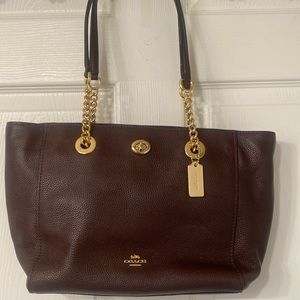 Coach Turnlock Ladies Leather Tote Handbag